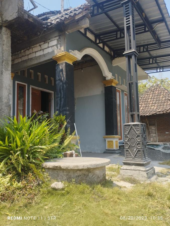 Hellsel Homestay Lamongan Ngoại thất bức ảnh